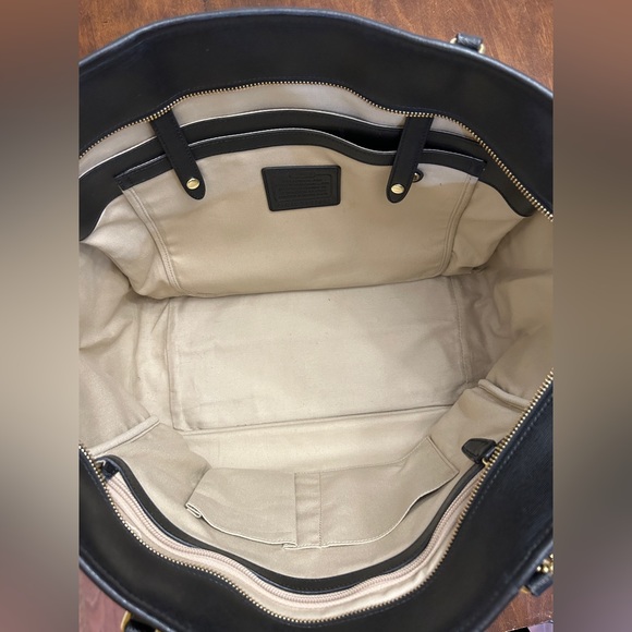 Coach Tote - Picture 4 of 5